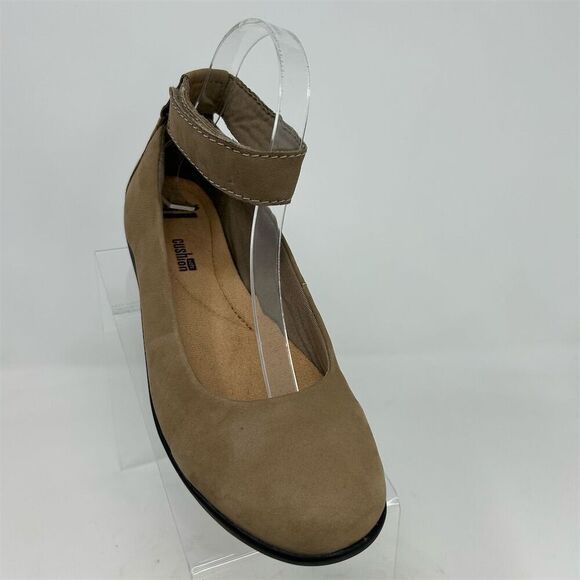 Clarks Women's Beige Leather Ankle Strap Flats Size 6.5W Casual Shoes Round Toe - Picture 2 of 11
